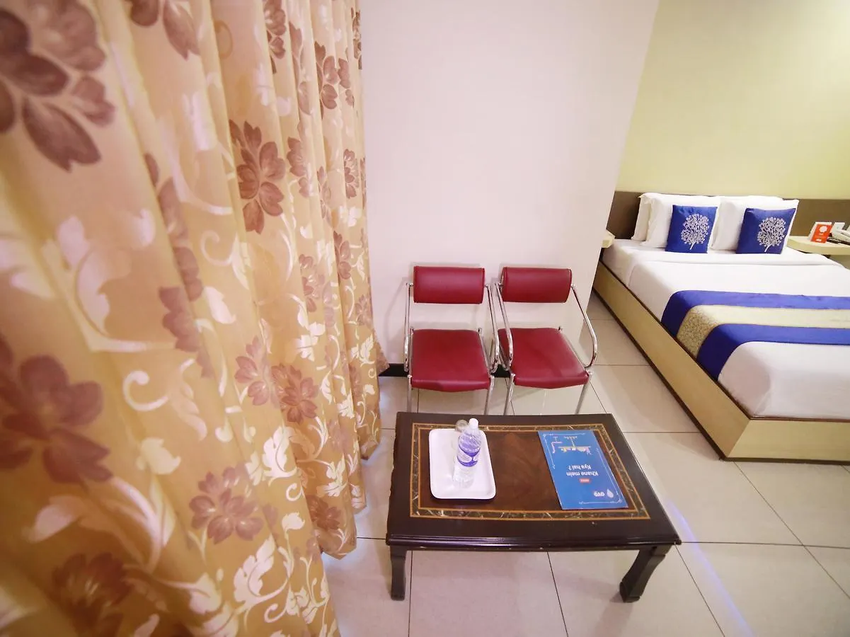 Oyo 8588 Rainbow Inn Munnar Hotel