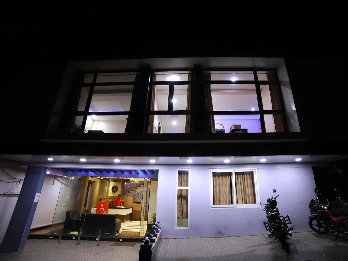 Hotel Oyo 8588 Rainbow Inn Munnar