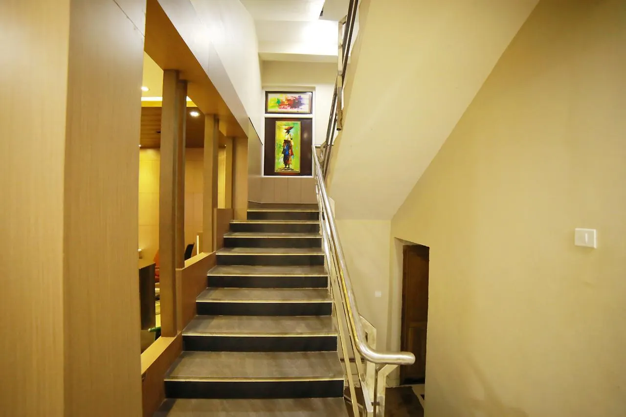 *** Hotel Oyo 8588 Rainbow Inn Munnar Índia
