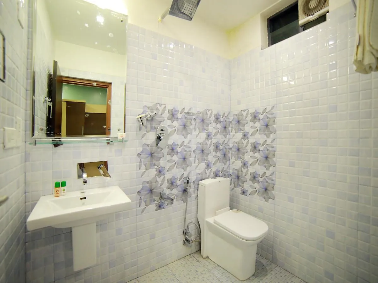 Oyo 8588 Rainbow Inn 蒙纳 印度